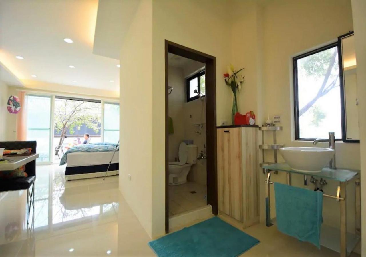 Sanyi Wei Wei Feng B&B Exterior photo